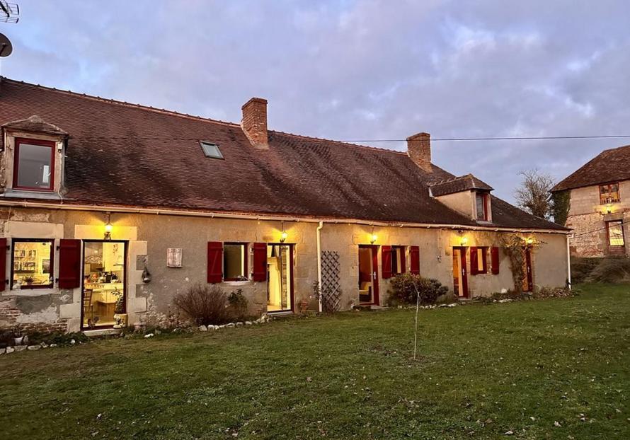 Gite Des Fours Agonges Exterior photo